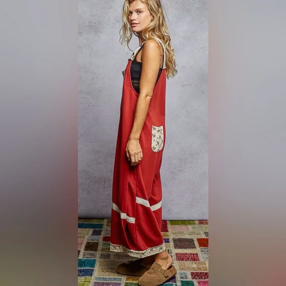 Pol Red Wide-Leg Overalls with Floral Accents - Picture 2 of 3